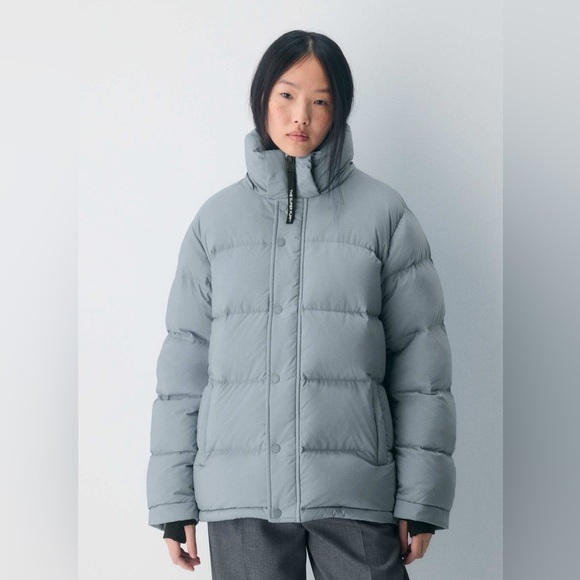 Aritzia Jackets & Blazers - Aritzia Super Puff Grey/Blue colour